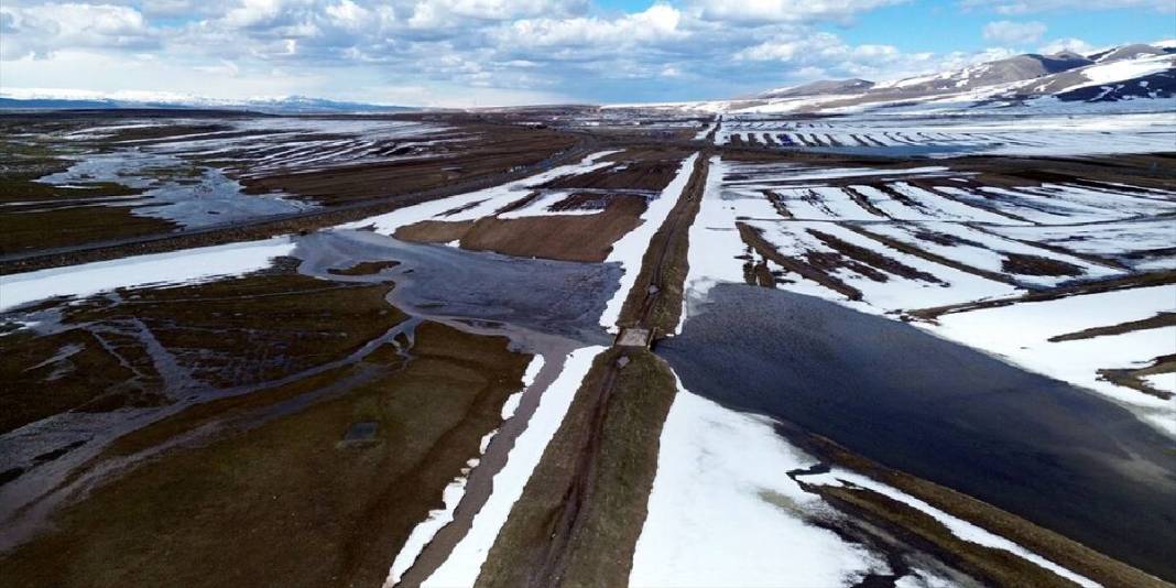 Çetin kış bitti, karlar erimeye başladı: Sarıkamış havadan görüntülendi 5